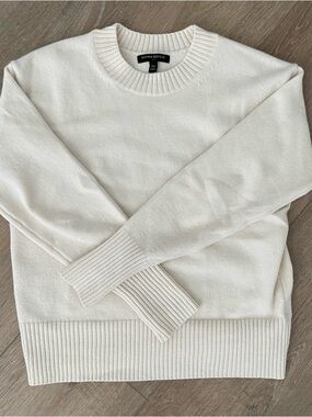 Banana Republic Women’s Crewneck Sweater - White/Cream